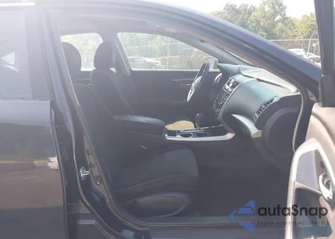 2013 Nissan Altima 2.5 Sv from USA, damaged, VIN 1N4AL3AP2DC903933